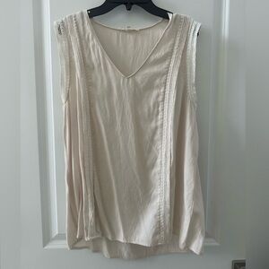 41 Hawthorn Ivory V-neck lace Victorian cottage prairie top medium